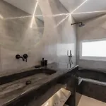 Leon Luxury Ξενοδοχείο με διαμερίσματα 4*