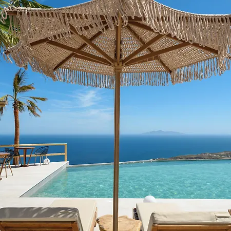 Leon Luxury Imerovigli (Santorini)