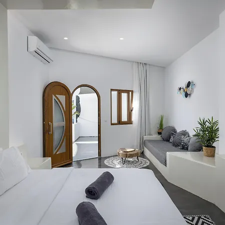 Leon Luxury Aparthotel 4*