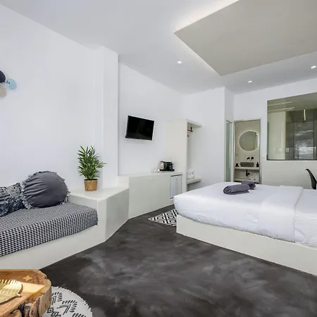 Leon Luxury 4*