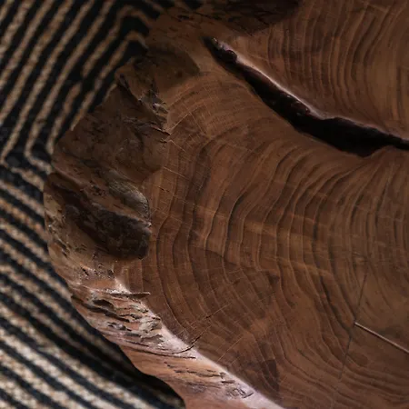 Leon Luxury Imerovigli (Santorini)