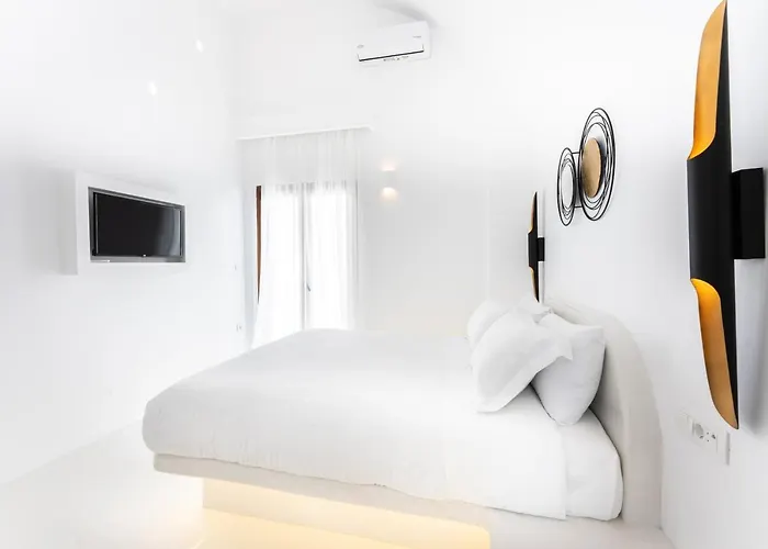 Leon Luxury Aparthotel 4*