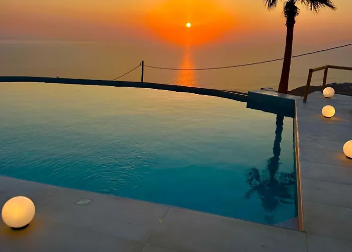 Leon Luxury Aparthotel Imerovigli (Santorini)