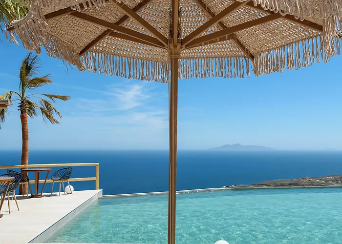 Leon Luxury Imerovigli (Santorini)
