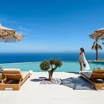 Leon Luxury 4* Imerovigli (Santorini)