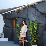 Leon Luxury Imerovigli (Santorini)
