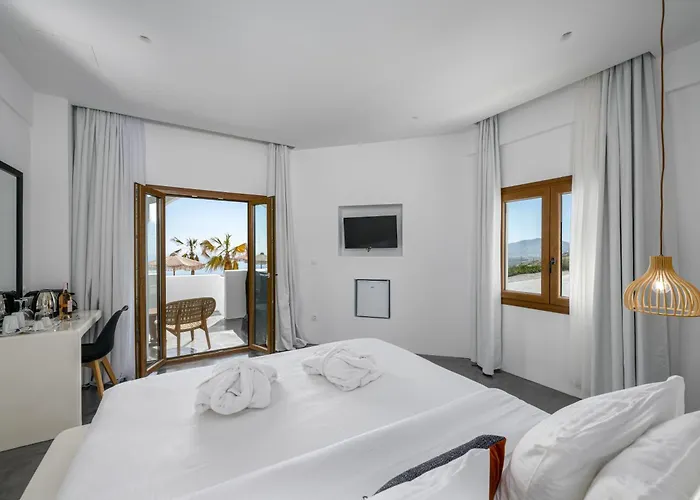 Leon Luxury Imerovígli