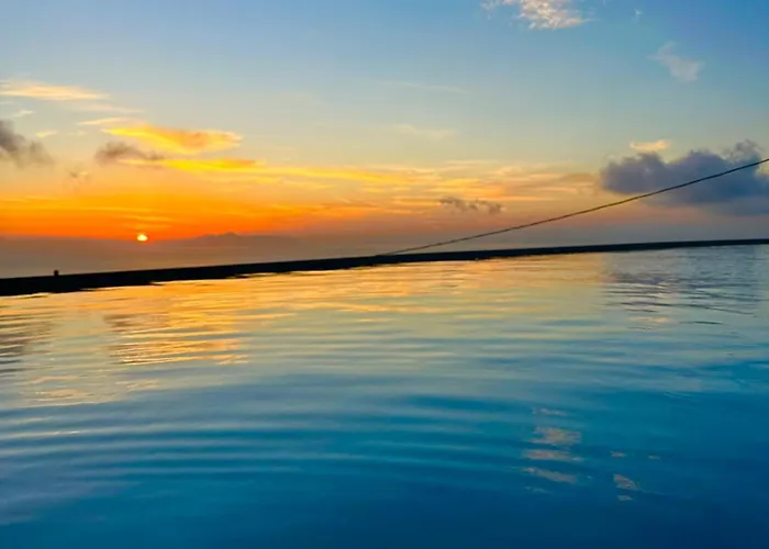 Leon Luxury Imerovígli