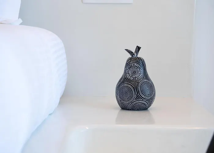 Leon Luxury Lägenhetshotell 4*