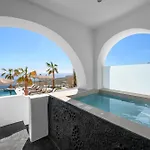 Leon Luxury 4*