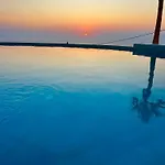 Leon Luxury 4* Imerovigli